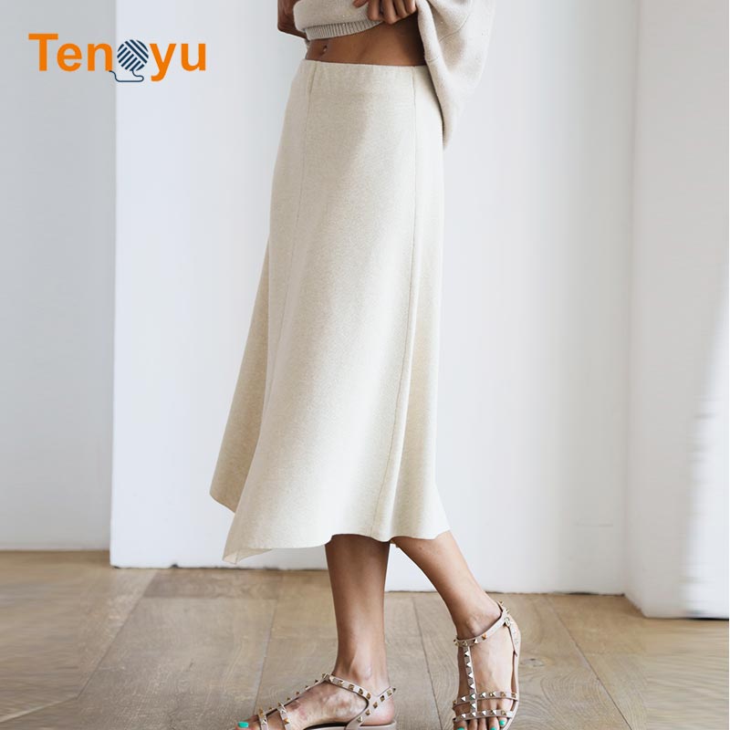 OEM/ODM Solid Color Fancy Design Long Knitted Skirt