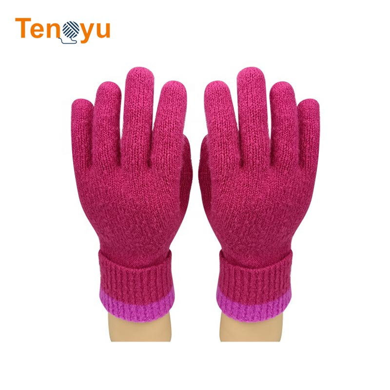 OEM/ODM Custom Faux Cashmere Hand Knitted Gloves